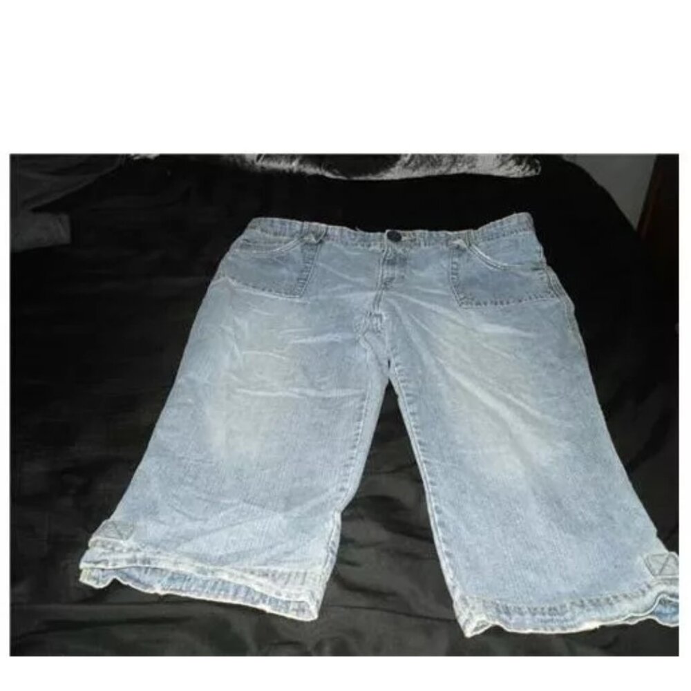 Womens Hydraulic 17/18 Capri Denim Side Slit Jeans Cute Button Cuff Detail